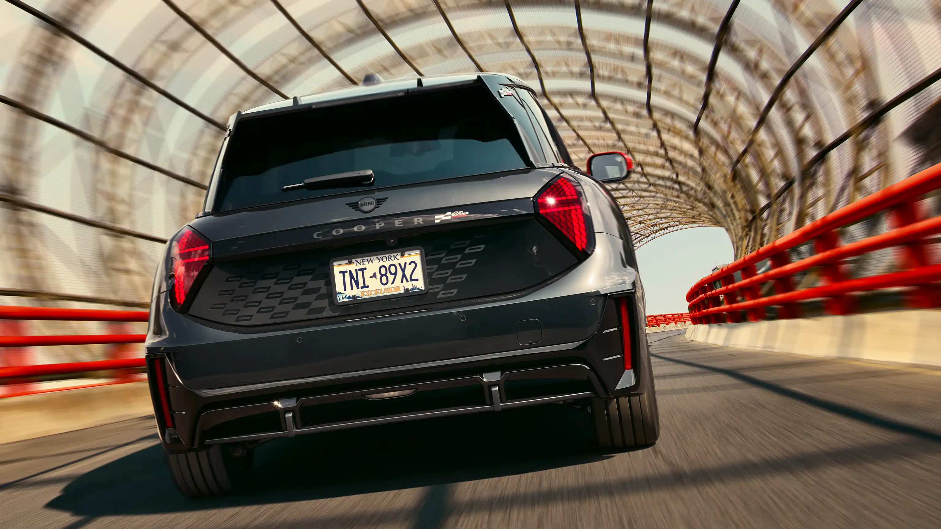 MINI John Cooper Works - J01 JCW Vista trasera