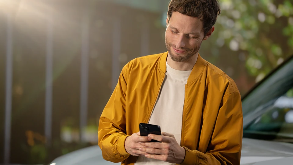 MINI 100% eléctrico - experiencia digital - mini app