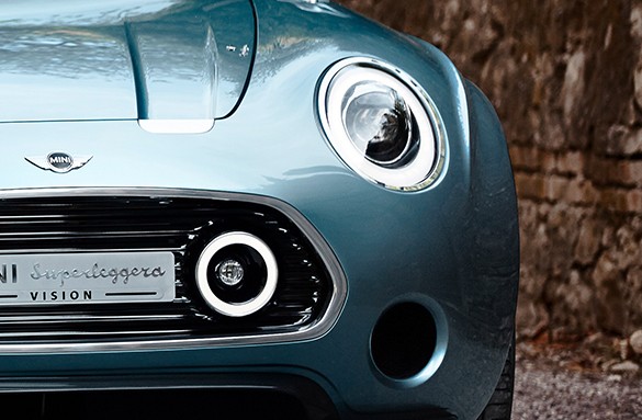 Un MINI con Faros Redondos