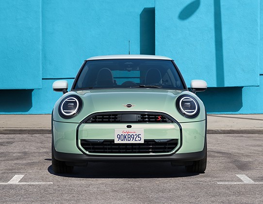 MINI 3-door Hatch front-diagonal profile