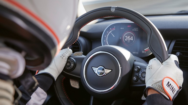 MINI John Cooper Works GP – volante – cuero walknappa