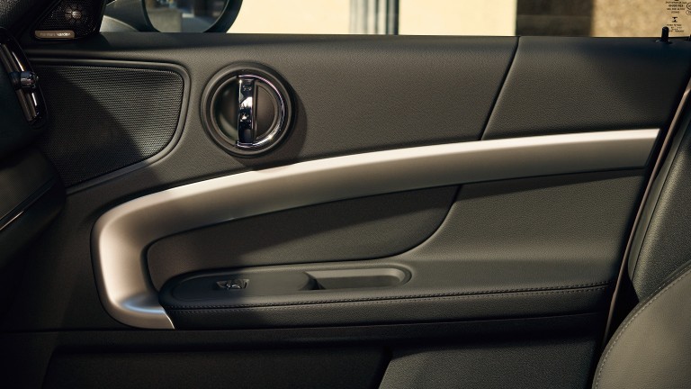 MINI Countryman híbrido – Colour Lines – panel del salpicadero, embellecedores de puertas, franjas en relieve