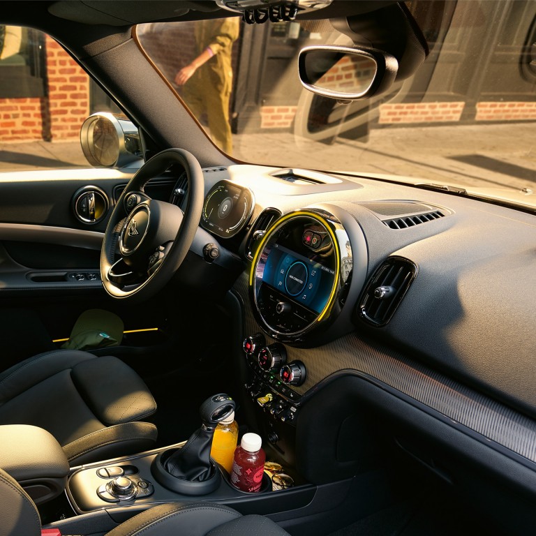 MINI Cooper híbrido – salpicadero y volante – cuero marrón